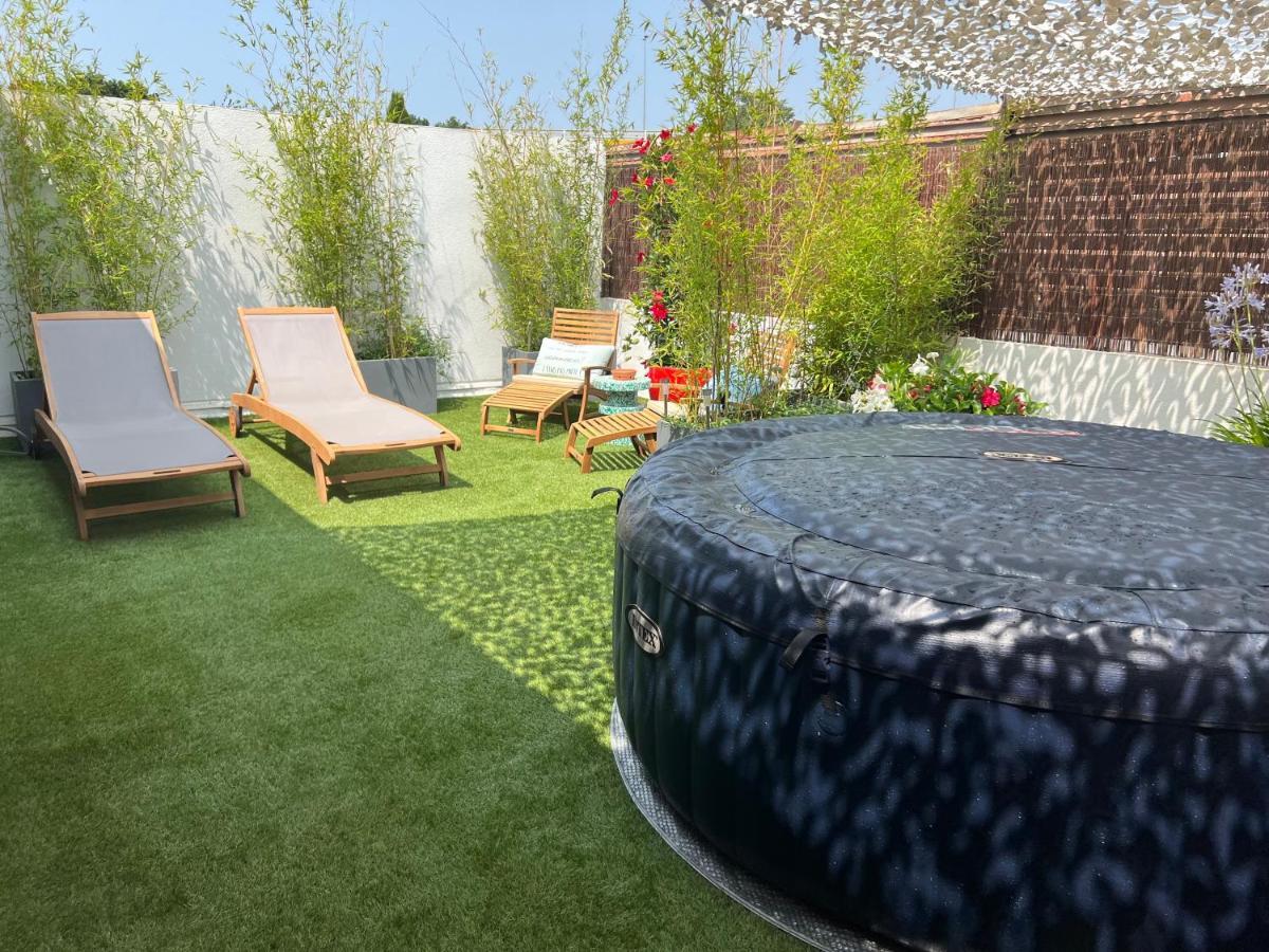 L'Avant Scene Meuble 5 Etoiles Parking Gratuit Jacuzzi アヴィニョン エクステリア 写真